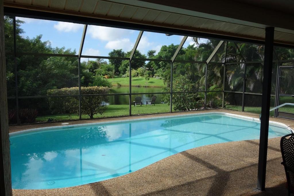 Pool Home With A New Sparkling Pool, Close To Beach, Lovely Lake View North Naples Exterior foto